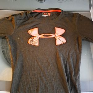 Size small under armor women's shirt